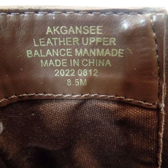 Anne Klein Brown Leather Ankle Boots Zip Up  Sz 8.5 Goldtone Hardware Buckles - Picture 10 of 16